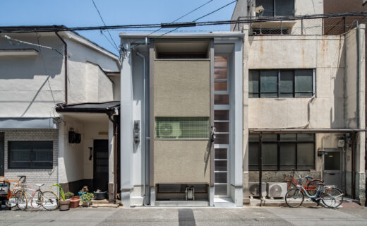 リノベーションされた美容院の外観写真、建築写真、大阪