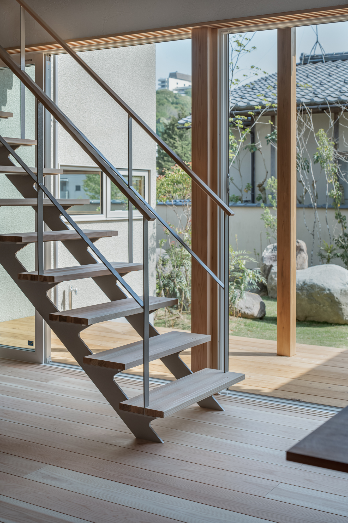 建築写真撮影 住宅 内観 階段と中庭