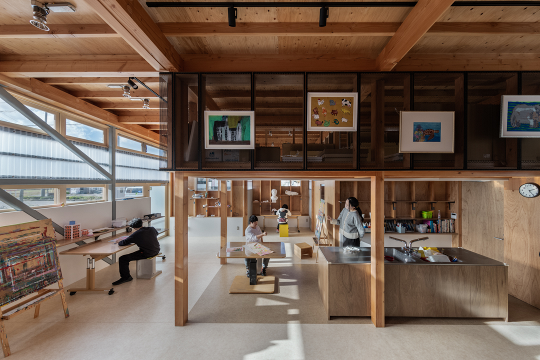 建築写真　社会福祉施設　アトリエ内観